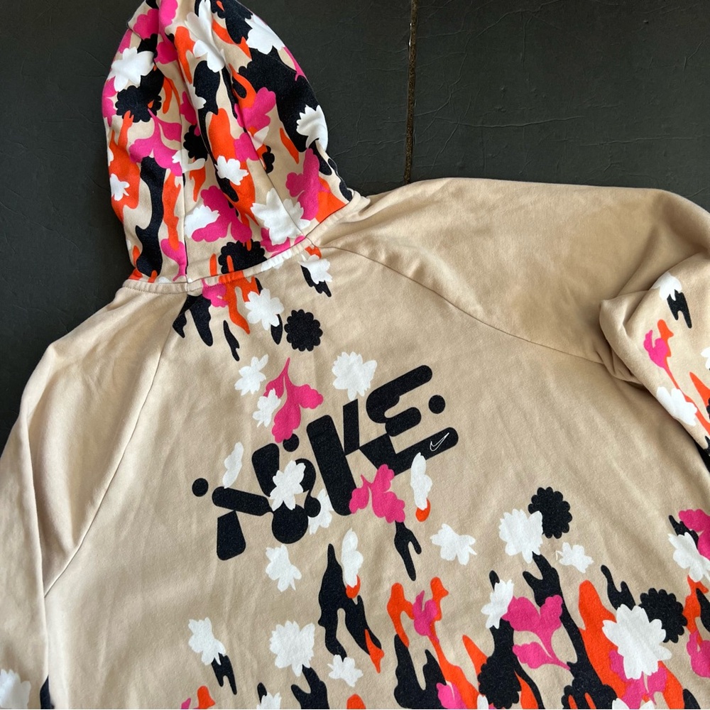 Nike Floral Print Hoodie in Beige, Pink, Orange, Black, White - Picture 4 of 15